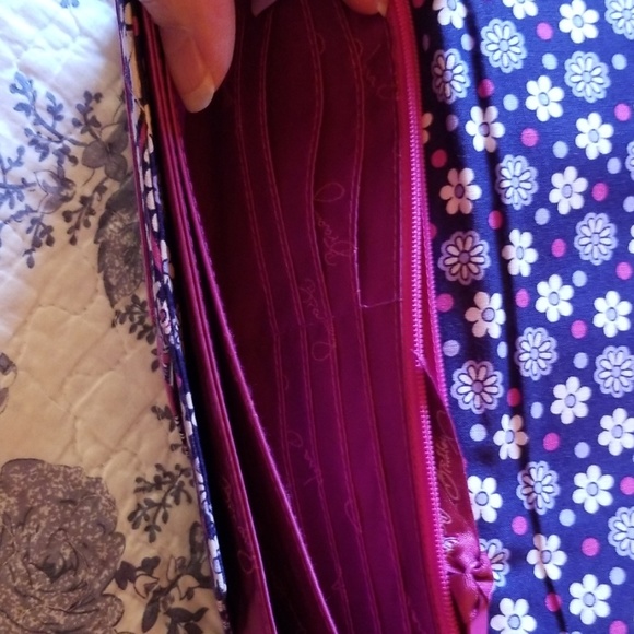 Vera Bradley wallet. - Picture 5 of 6